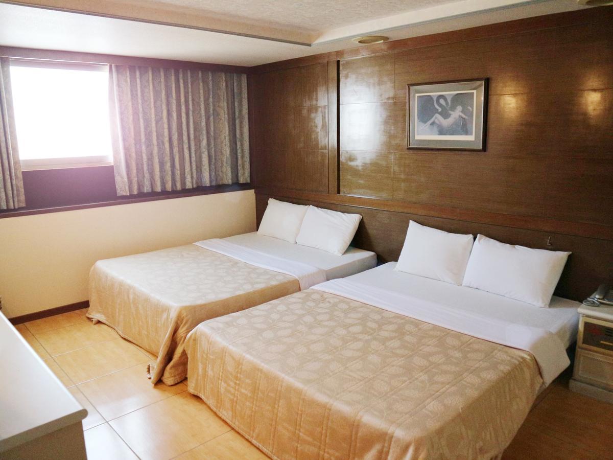 Sanmin Hotel Changhua City Exterior photo